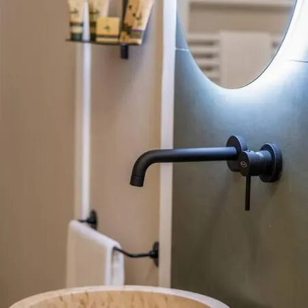 Fram Luxury - Via Leonardo Da Vinci Lägenhet Lecce
