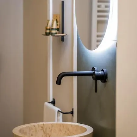 Fram Luxury - Via Leonardo Da Vinci *