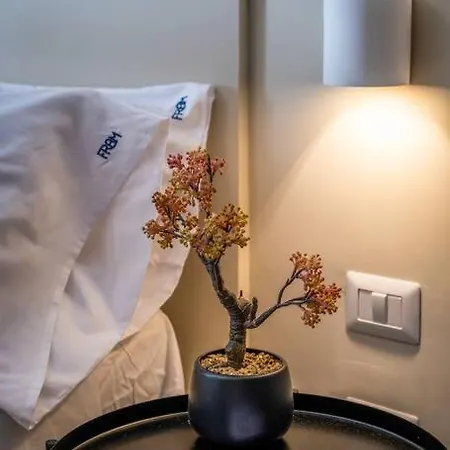 Fram Luxury - Via Leonardo Da Vinci Lecce