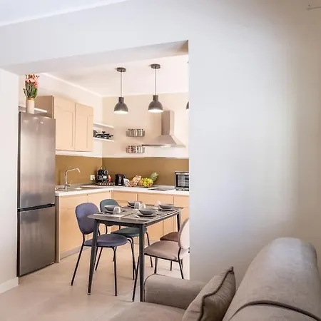 Fram Luxury - Via Leonardo Da Vinci * Lecce