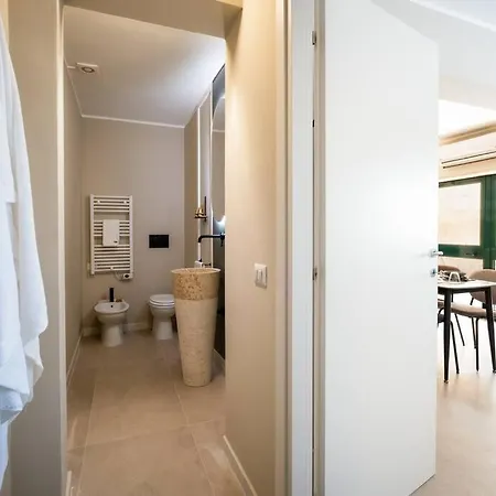 Fram Luxury - Via Leonardo Da Vinci