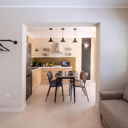 Fram Luxury - Via Leonardo Da Vinci